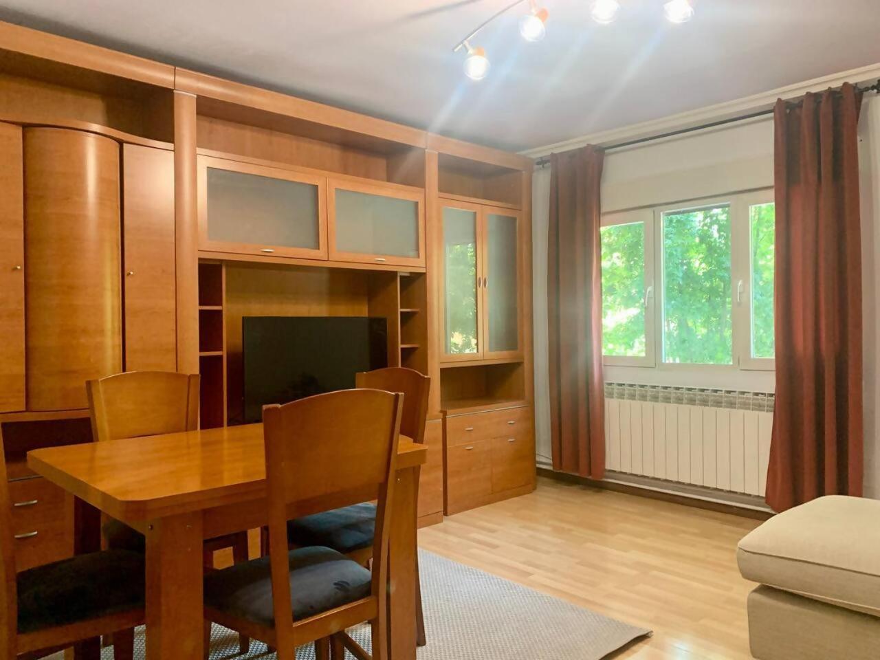Apartamento Centrico Y Comodo ビトリア・ガステイス エクステリア 写真